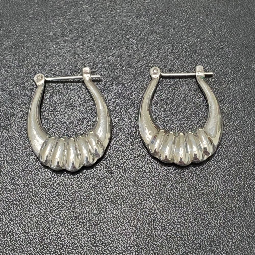 Vintage sterling silver horseshoe shrimp shaped earrings